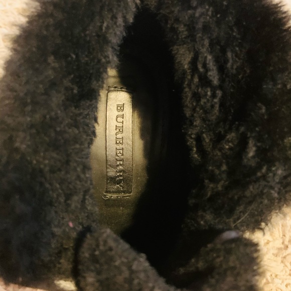 BURBERRY BOOTS. Size 38.5 fits like. 7.5 - Picture 5 of 6
